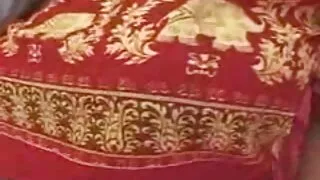 एउटै ओछ्यान मा गोरा मा दुई लंड थिए
