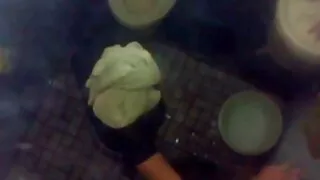 देखाए एक राम्रो गधा र प्रलोभनमा द्वारा एक गंजा मरिच