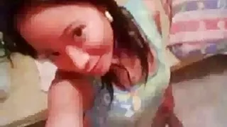 महाकाव्य गोरा क्यामेरा अगाडि उनको प्रेमी संग कमबख्त