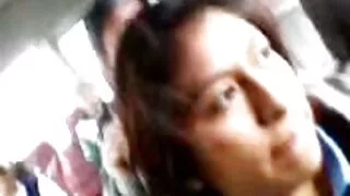 ड्राइभिङ प्रशिक्षक द्वारा गडबड भयानक केटी