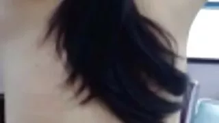 तीन सुन्दर बालिका आफ्नो योनी