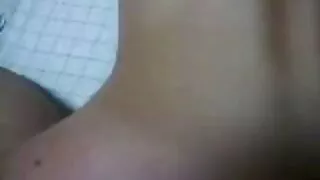 मा छाला ओछ्यान केटी चूसा र बिल्ली मा दिइएको